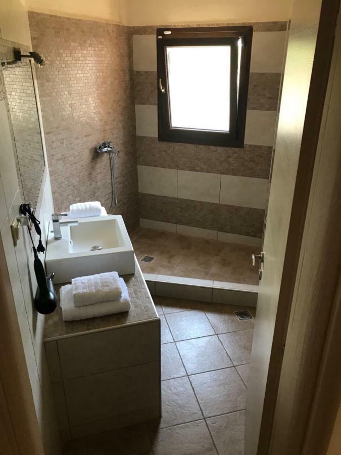 M Varkes Villa Nea Moudania Exterior foto